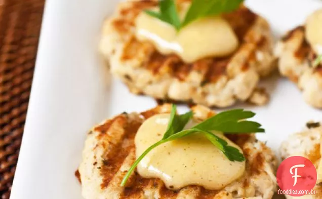 Big Game Week: bolos de caranguejo grelhados com Old Bay Aioli
