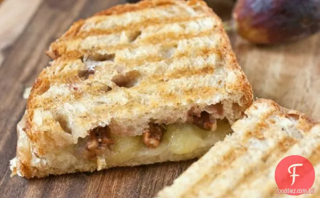 Cheddar, Geléia De Figo e alecrim cristalizado Pecan Panini
