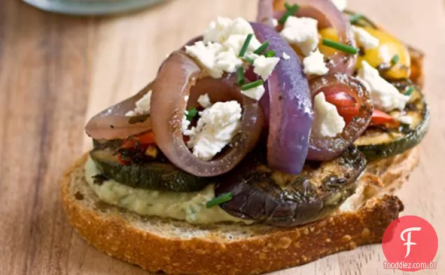 Tartine Vegetal Grelhada Mediterrânea