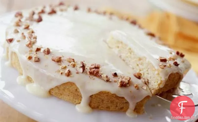 Bolo de abóbora de espaguete com esmalte de queijo creme de laranja