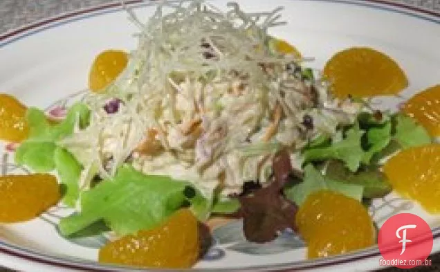 Salada de frango com gergelim Carole