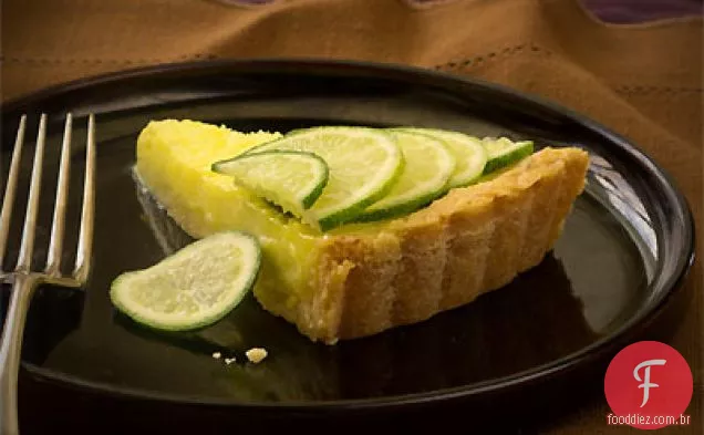Torta cremosa de limão com crosta de Shortbread