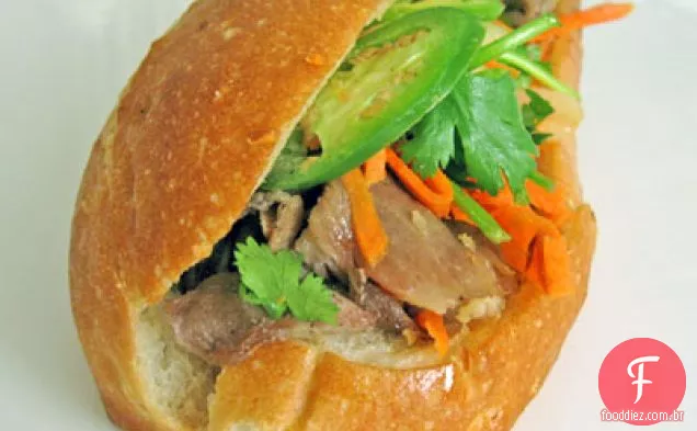 Banh Mi Porco Assado