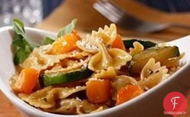 Farfalle com Abobrinha, Abóbora e queijo Pecorino