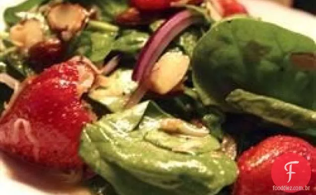 Salada Daiquiri espinafre e morango