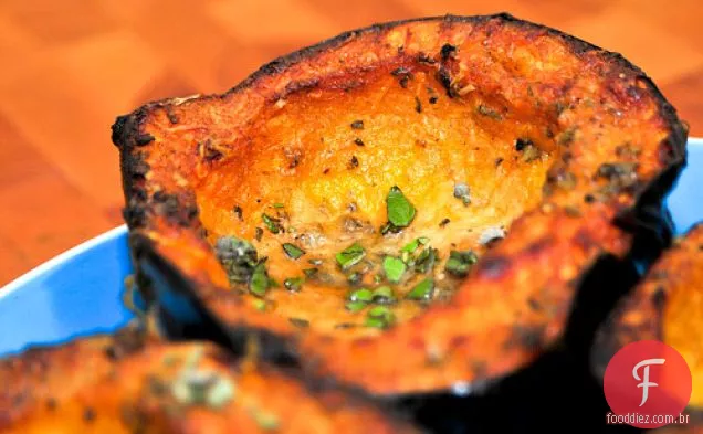 Grelhar: Abóbora Com Asiago E Sálvia