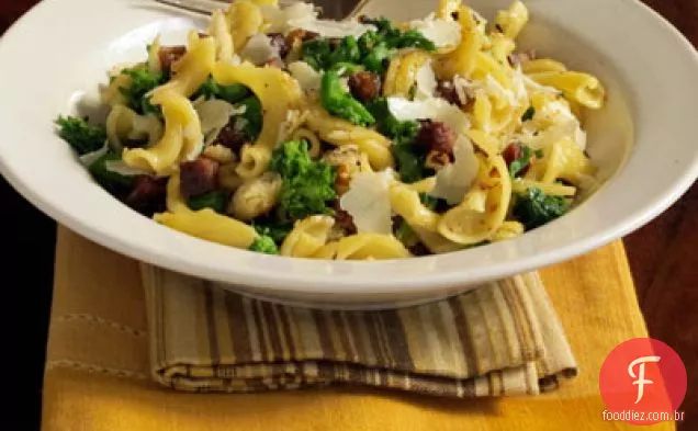 Massa Strozzapreti com brócolis Rabe & Guanciale