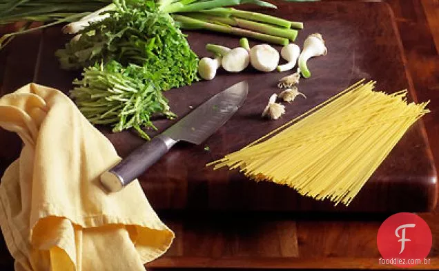 Alho Verde E Cebolinha Pesto Pasta