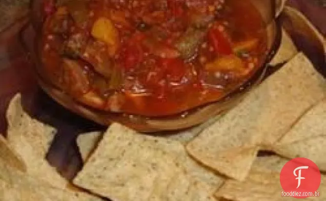 Salsa de berinjela e batatas fritas caseiras