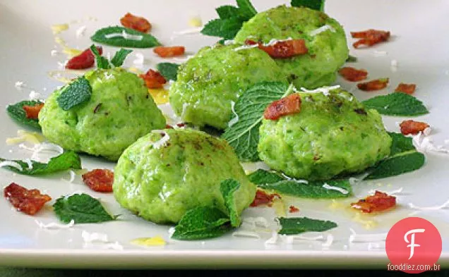 Gnudi de ervilha (ou nhoque) com Bacon e hortelã