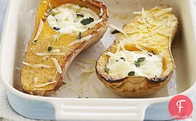 Abóbora Assada Com Mascarpone, Parmesão E Sálvia