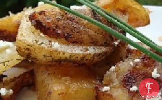 Batatas assadas gregas com queijo Feta