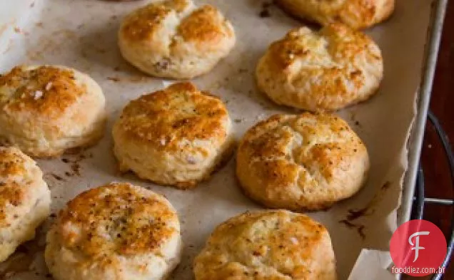 Bacon Gouda Biscoitos De Pimenta Preta
