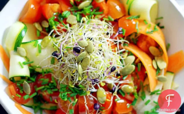 Salada Linguini De Cenoura E Abobrinha