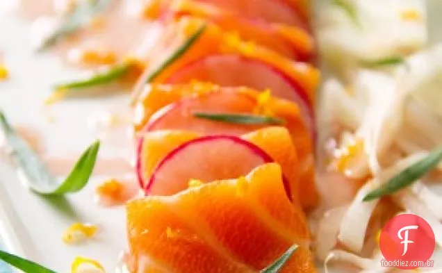 Barriga de salmão Crudo com Erva-doce e Tangerina Gastrique