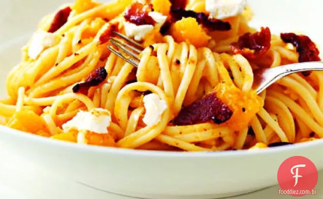 Linguine com abóbora, Bacon e queijo de cabra