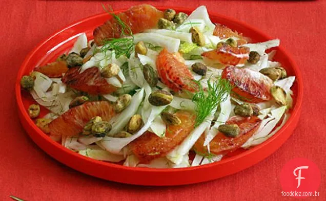 Salada de erva-doce e laranja com pistache