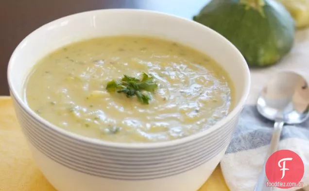Sopa Simples De Abóbora De Verão