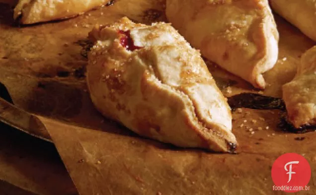 Tortas De Mão De Ameixa De Verão