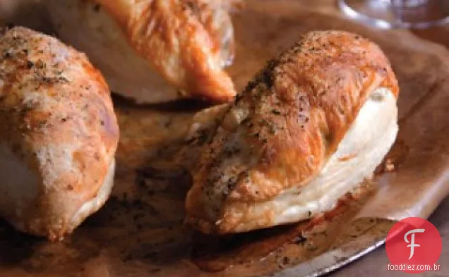 Peito de Frango Assado preguiçoso recheado com queijo de cabra