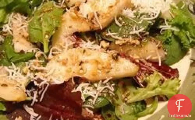 Salada rápida de Pêra e noz-pecã