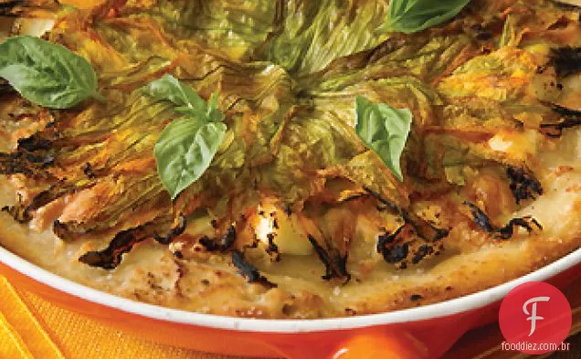 Squash Blossom Pizza em uma frigideira