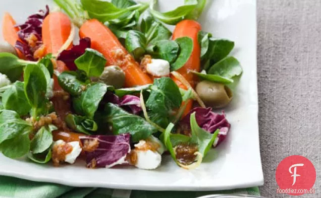 Salada de cenoura marroquina com queijo Feta