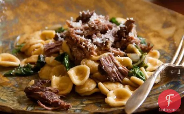 Cabernet refogado costelas curtas com acelga e Orecchiette
