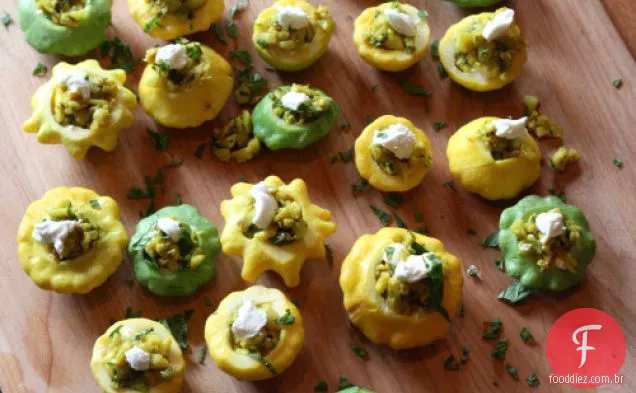 Abóbora De Verão Recheada Com Queijo De Cabra E Hortelã