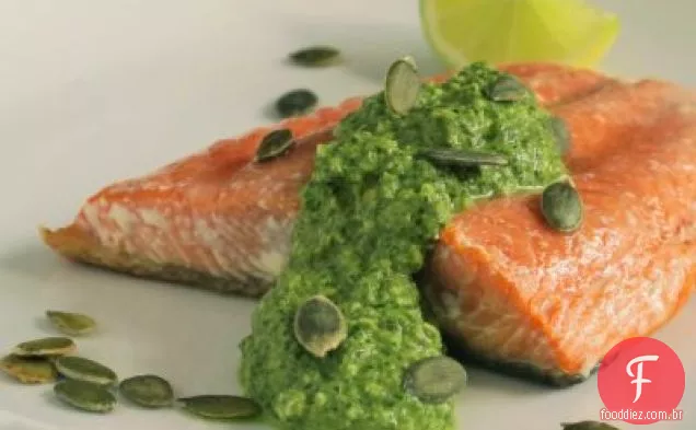 Salmão grelhado com coentro-Pepito Pesto