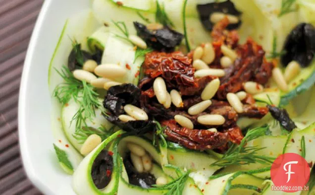 Courgettes, Tomates Sundried E Pinenuts