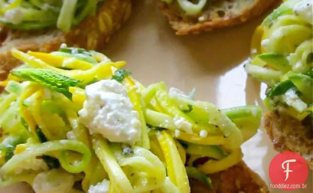 Crostini Com Abóbora E Queijo Feta