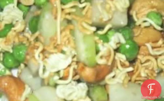 Salada de ervilha, Jicama e caju