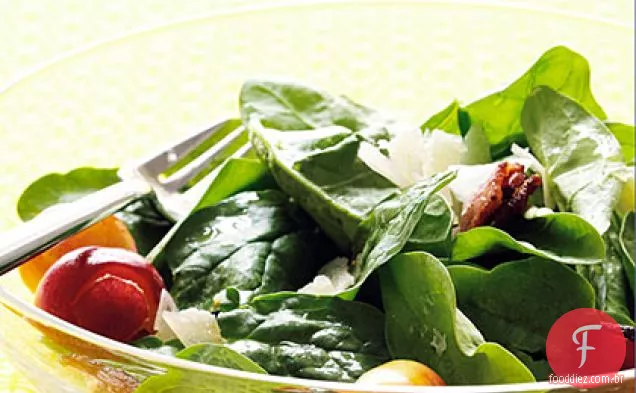 Salada de espinafre cereja e Bacon
