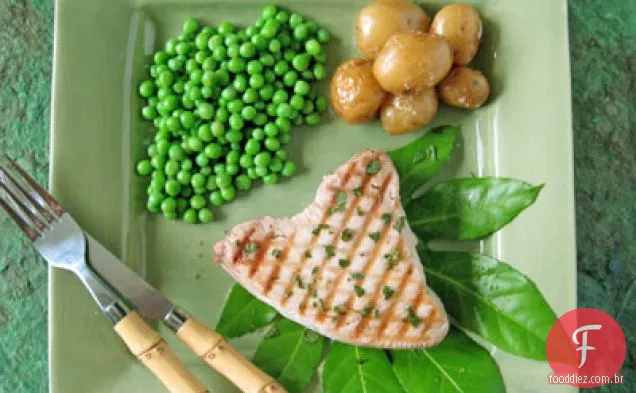 Atum com molho de menta saboroso