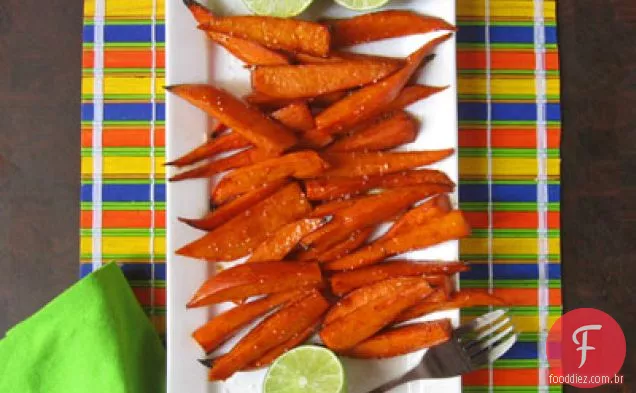 Mel e Chipotle vitrificado Batata Doce lanças com limão