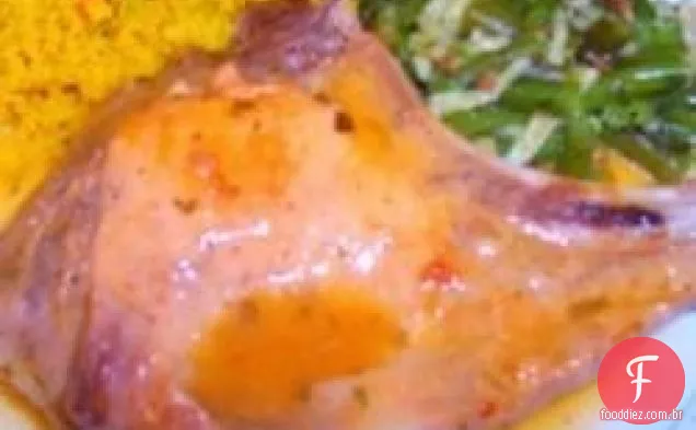 Costeletas de porco laranja com estragão