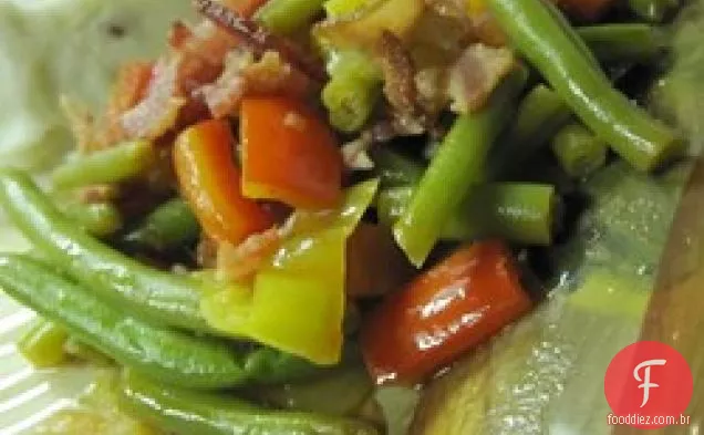 Feijão verde e molho picante