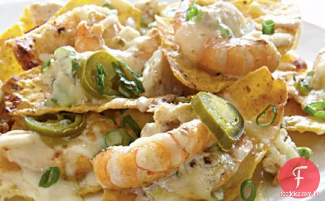 Nachos de camarão e caranguejo