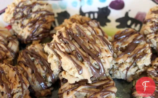 Biscoitos De Manteiga De Amendoim Com Listras Duplas