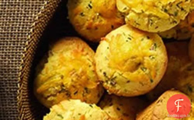 Muffins de milho com presunto e Cheddar