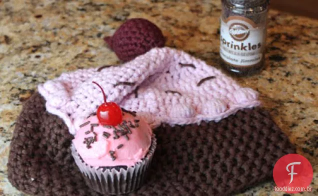 Cupcakes de Chocolate holandeses com Cobertura Rosa