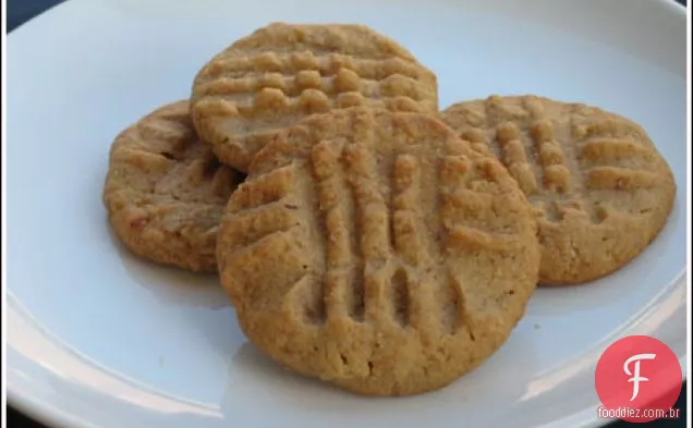 Biscoitos Grossos De Manteiga De Amendoim Com Germe De Trigo