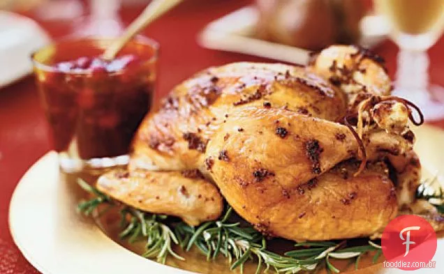 Frango Assado Com Alho Rosemary Com Chutney De Cranberry Pecan