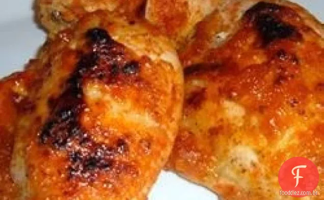 Frango com esmalte de ameixa