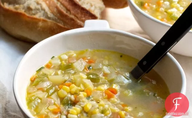 Sopa De Milho De Nova York Com Estragão