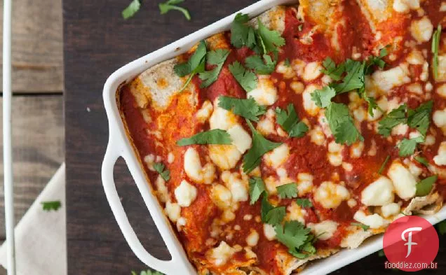 Enchiladas De Milho Assado E Ricota Com Molho De Tomate Chipotle