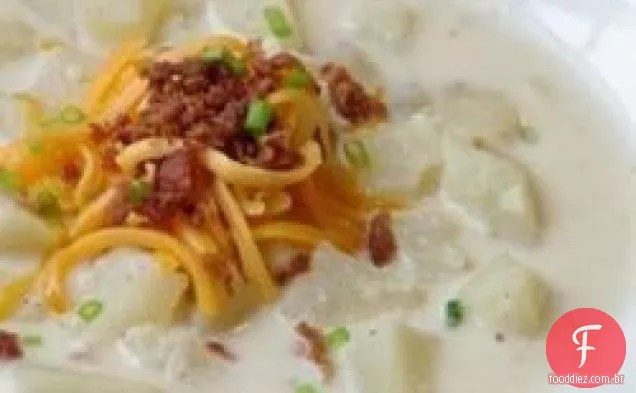 Sopa Cremosa Da Batata Do Fogão Lento