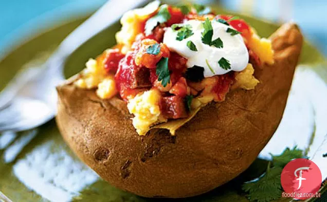 Batata doce recheada com camarão e Salsa