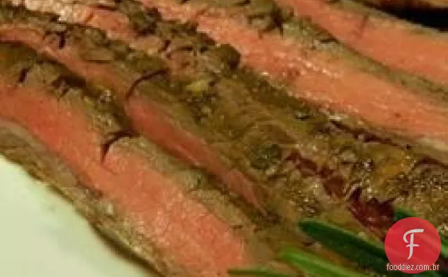 Bife de flanco marinado balsâmico e soja grelhado